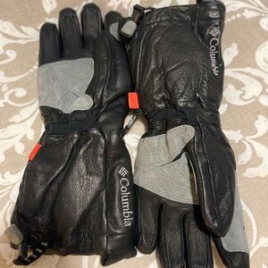 Columbia Women’s Omni Heat Thermal Electric Gloves